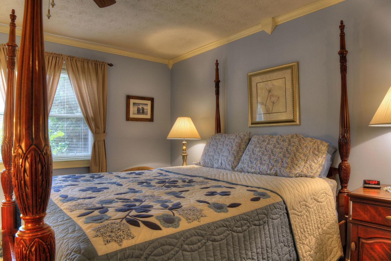 Los Gatos Bed & Breakfast Penn Yan Exterior foto